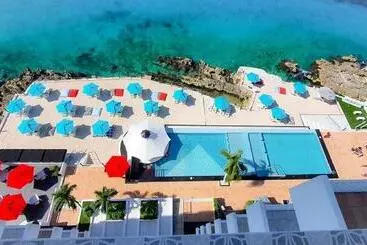 Coral Princess Hotel & Dive Resort