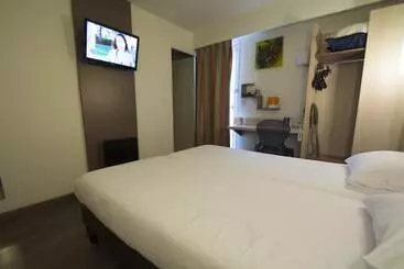 Отель Hôtel Dijon Sud Longvic