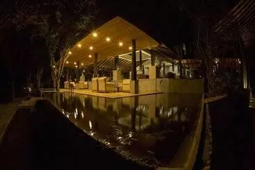 ホテル The Deer Park