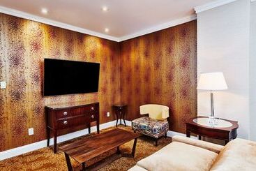 Radio City Apartments