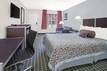 Hotel Days Inn By Wyndham Market Center Dallas Love Field