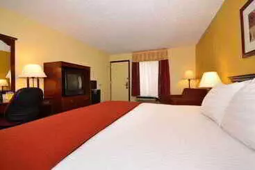 Отель Quality Inn Indianola