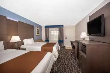 Отель Travelodge Inn & Suites By Wyndham Anaheim On Disneyland Dr