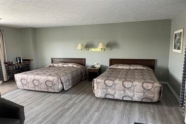 Hilltop Motel & Restaurant