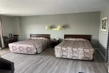 Hilltop Motel & Restaurant