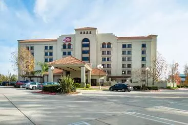 Отель Best Western Plus Heritage Inn Ontario Rancho Cucamonga