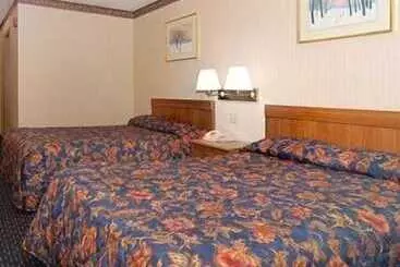 Отель Econo Lodge Scranton Near Montage Mountain