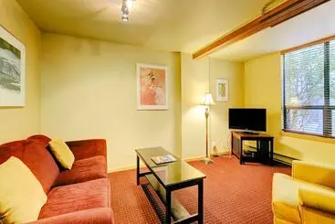 هتل Swans Brewery, Pub &