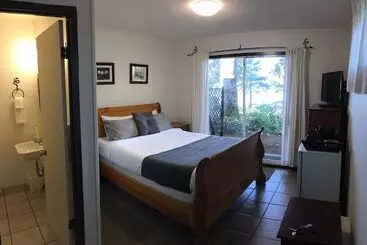 Mackenzie Beach Resort