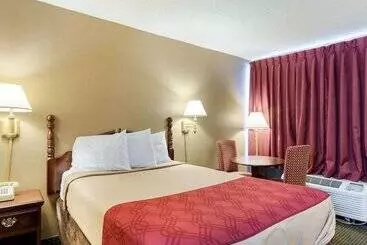 Отель Rodeway Inn