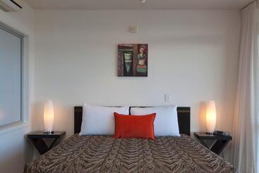 汽车旅馆  The Reef Resort