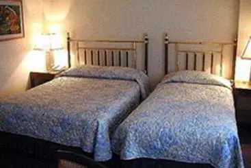 Garden Plaza Hotel and Suites