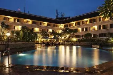 酒店 Santika Premiere Jogja