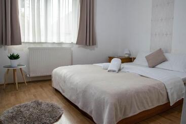 Motel Kiskut Liget Pension