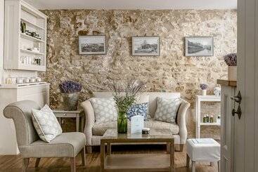 فندق Crillon Le Brave