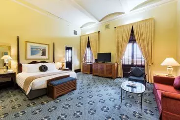 Отель Treasury Brisbane