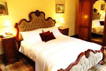 בית מלון כפרי Ledgowan Lodge