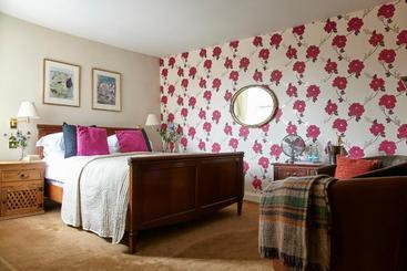 Отель The Angel B&b