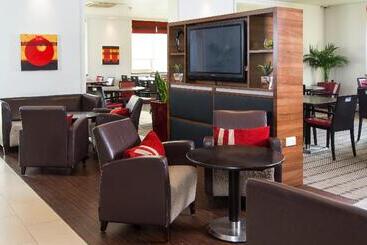 ホテル Holiday Inn Express London   Dartford, An Ihg