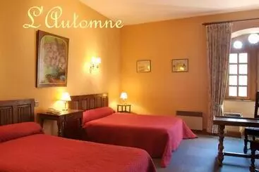 Отель Hostellerie Du Vieux Perouges