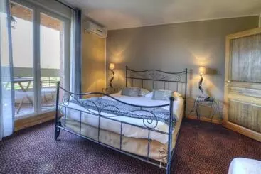 ホテル Hôtel Les Jardins