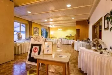 בית מלון כפרי Goldflair Am Rathaus