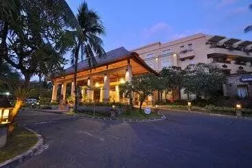 בית מלון כפרי Kuta Paradiso