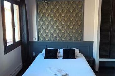 בית מלון כפרי De La Place