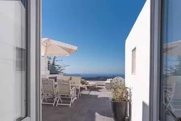 Apartamenty turystyczne Karpimo Horizon Caldera View With Private Hot Tub