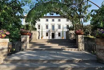 Villa Ermellina Siena, a Tribute Portfolio Hotel