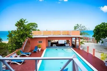 Shields Negril Villas Ltd