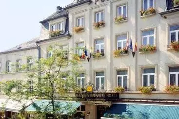 ホテル De La Sure