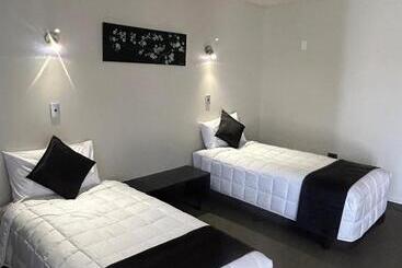 호텔 Aquarius Motor Inn