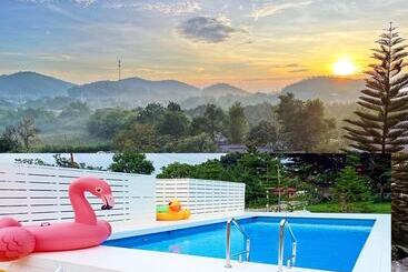 Hotel Baan Suan Rojjana