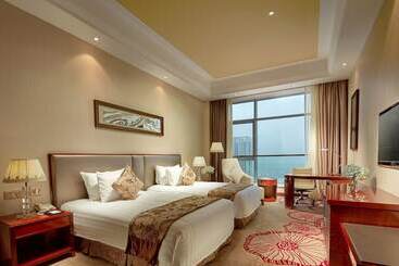 Hotel Victory New Century