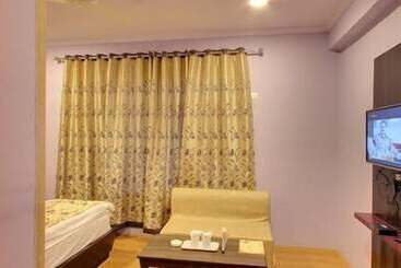 Atulya Hotel Marvilla Srinagar