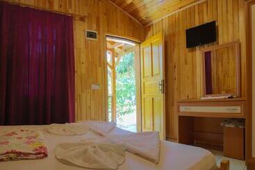 هتل Duran Pansiyon Bungalow