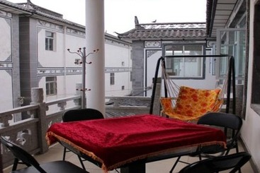 Pensió Dali 5060 Hostel