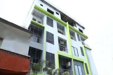 Hotel Oyo 10781 Parashar Legacy