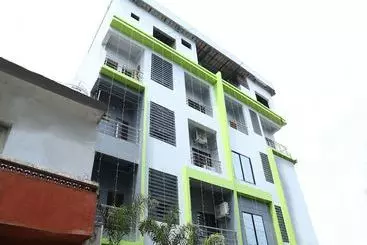Hotel Oyo 10781 Parashar Legacy
