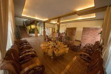 هتل Spring Lodge Inle