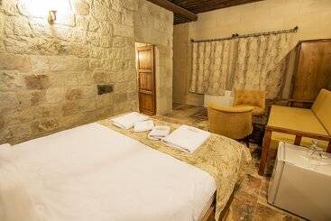 هتل Kayadibi Cave