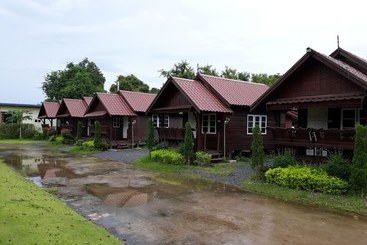 Отель Tawan Shine Parkview Resort