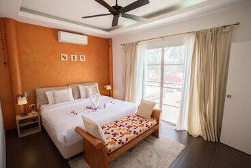 Turist apartmanları Blissful Tropical Stay At Sealavie Villa