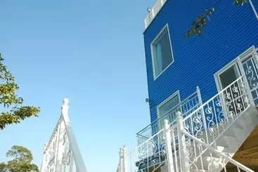 تختخواب و صبحانه Warm House Hostel