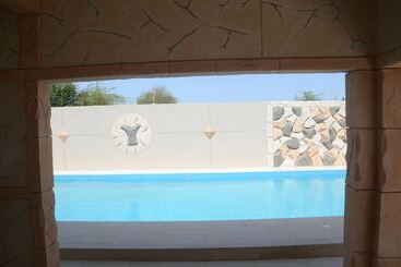 هتل آپارتمان La Perle