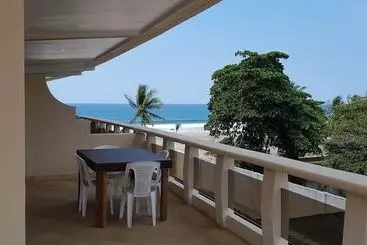 アパートホテル Villa Montana