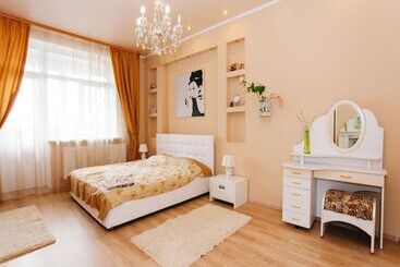 آپارتمان‌های توریست‌ها Apartments Five Stars