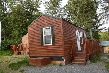 Gwin S Lodge & Roadhouse