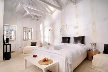 Mikro Papigo 1700 Hotel & Spa